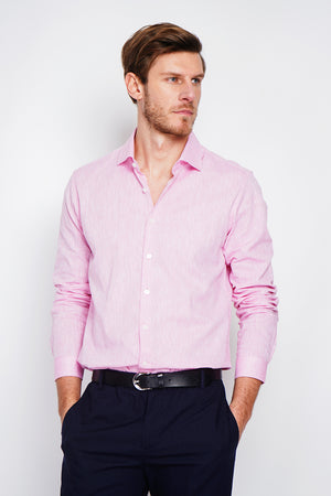 Slim fit shirt with Italian collar and two-button broken cuff