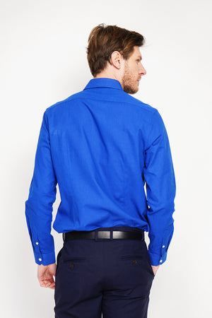 Slim fit shirt with Italian collar and two-button broken cuff