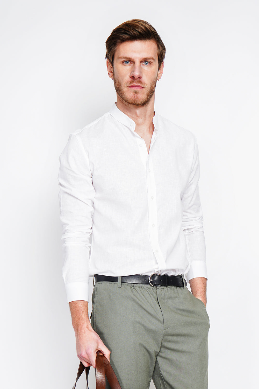 Slim fit shirt with officer collar, square cuff and two buttons