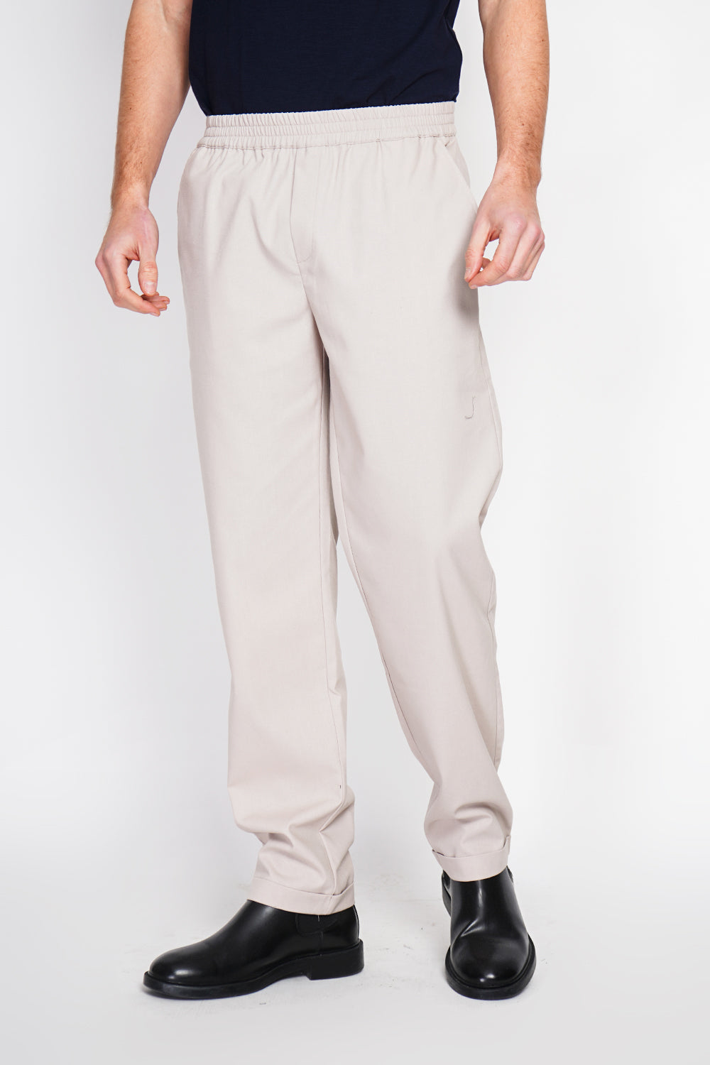 Semi-slim striped pants, Elasticated waistband, 2 side pockets on the front, 2 back pockets