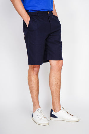 Semi-slim cut Bermuda shorts, Elastic waistband, 2 side pockets, 2 back pockets