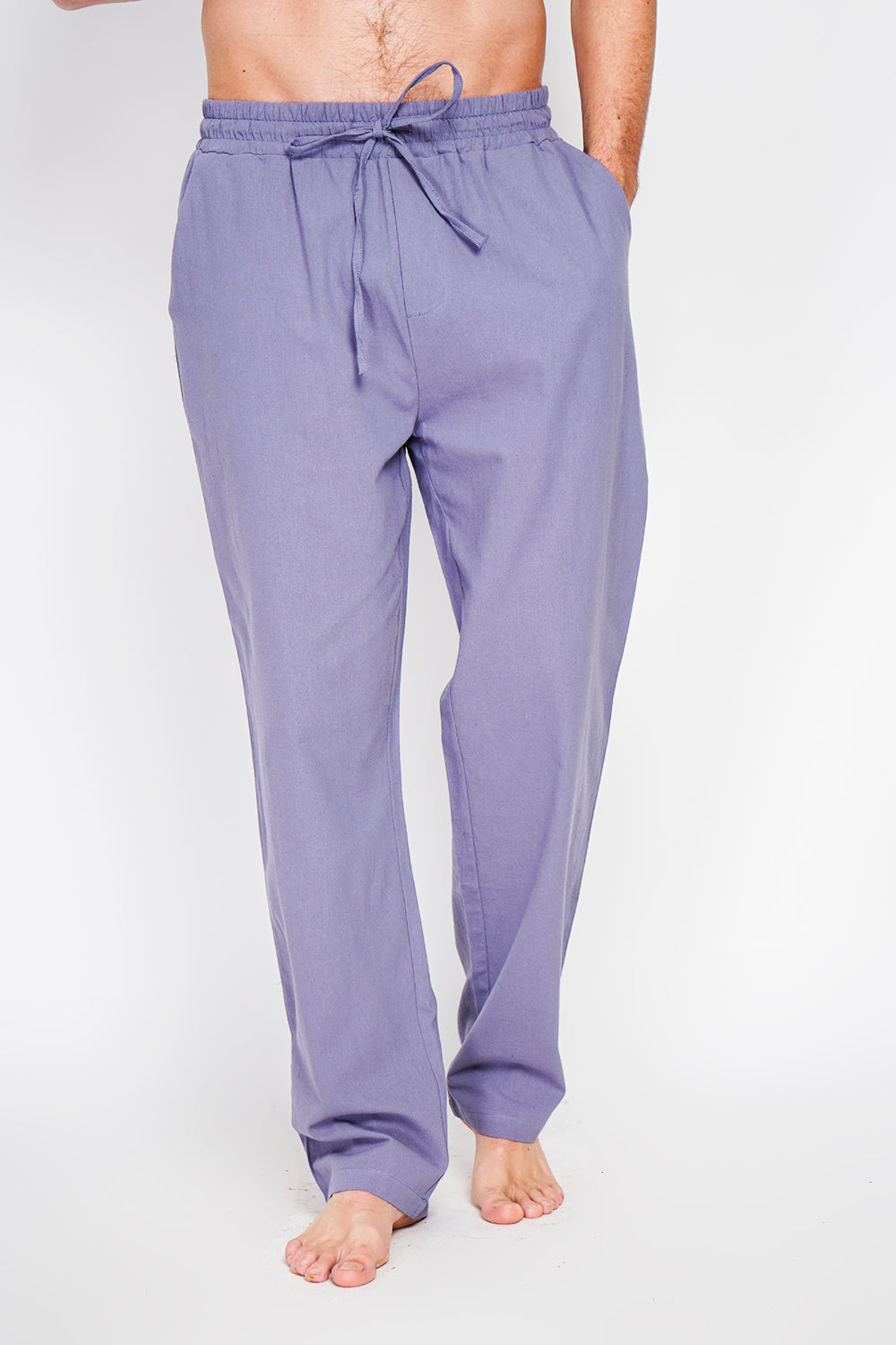 Straight cut pants, elasticated waistband with drawstring, 2 side front pockets,