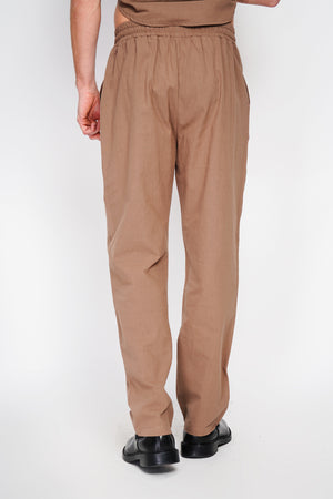 Straight cut pants, elasticated waistband with drawstring, 2 side front pockets,