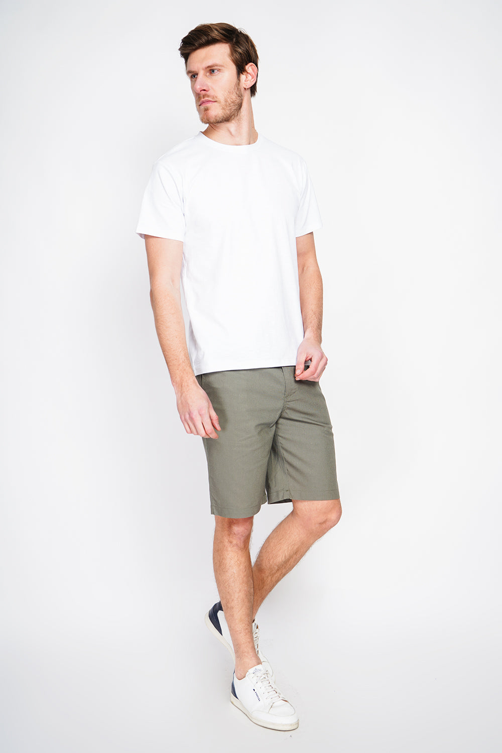 Round neck short sleeve t-shirt