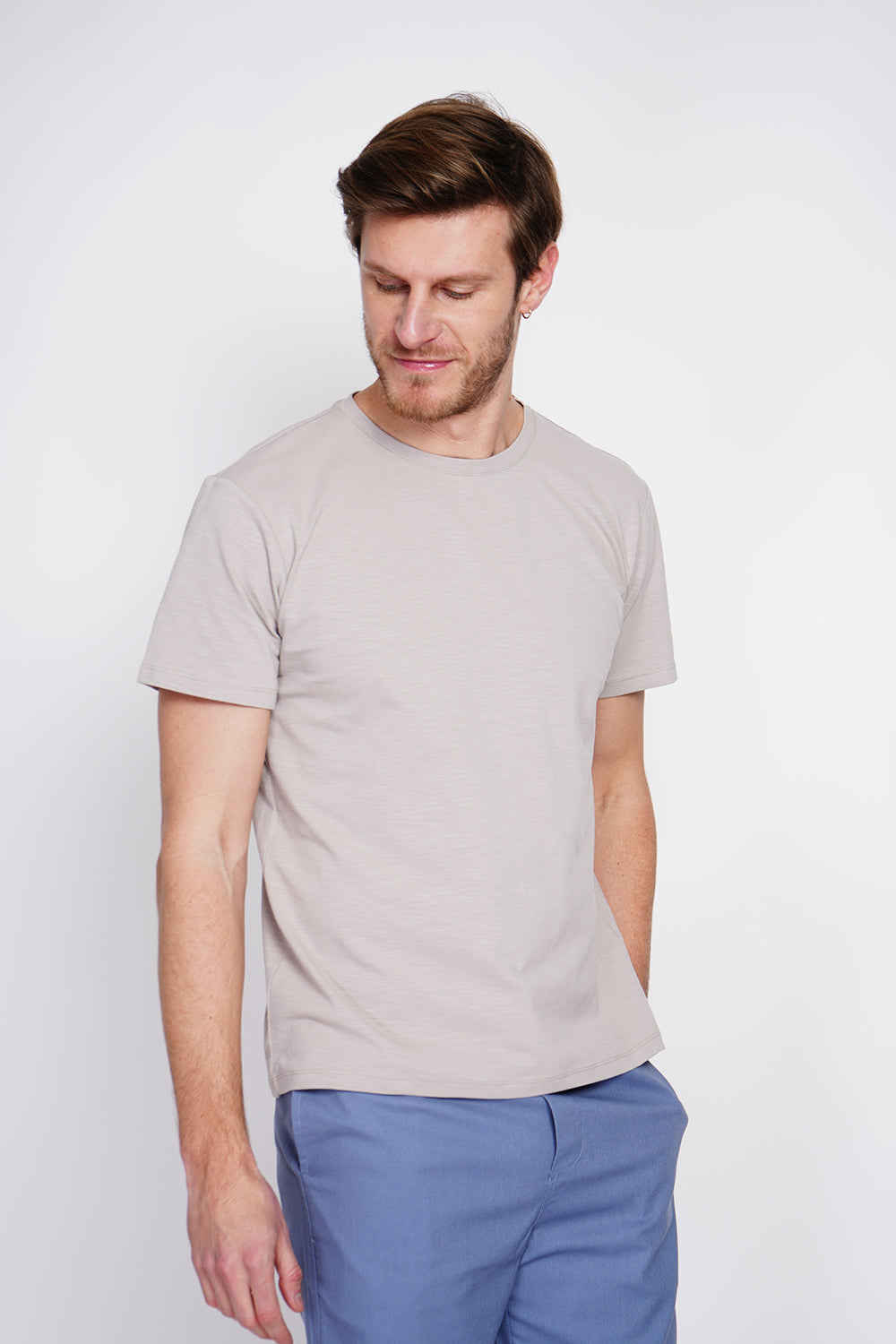 Round neck short sleeve t-shirt