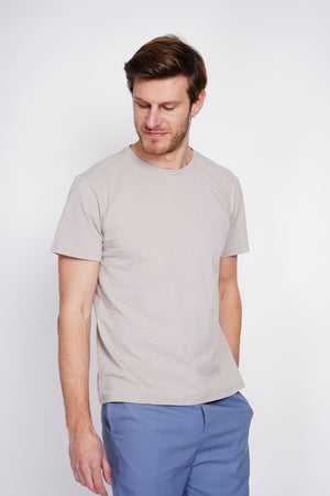 Round neck short sleeve t-shirt