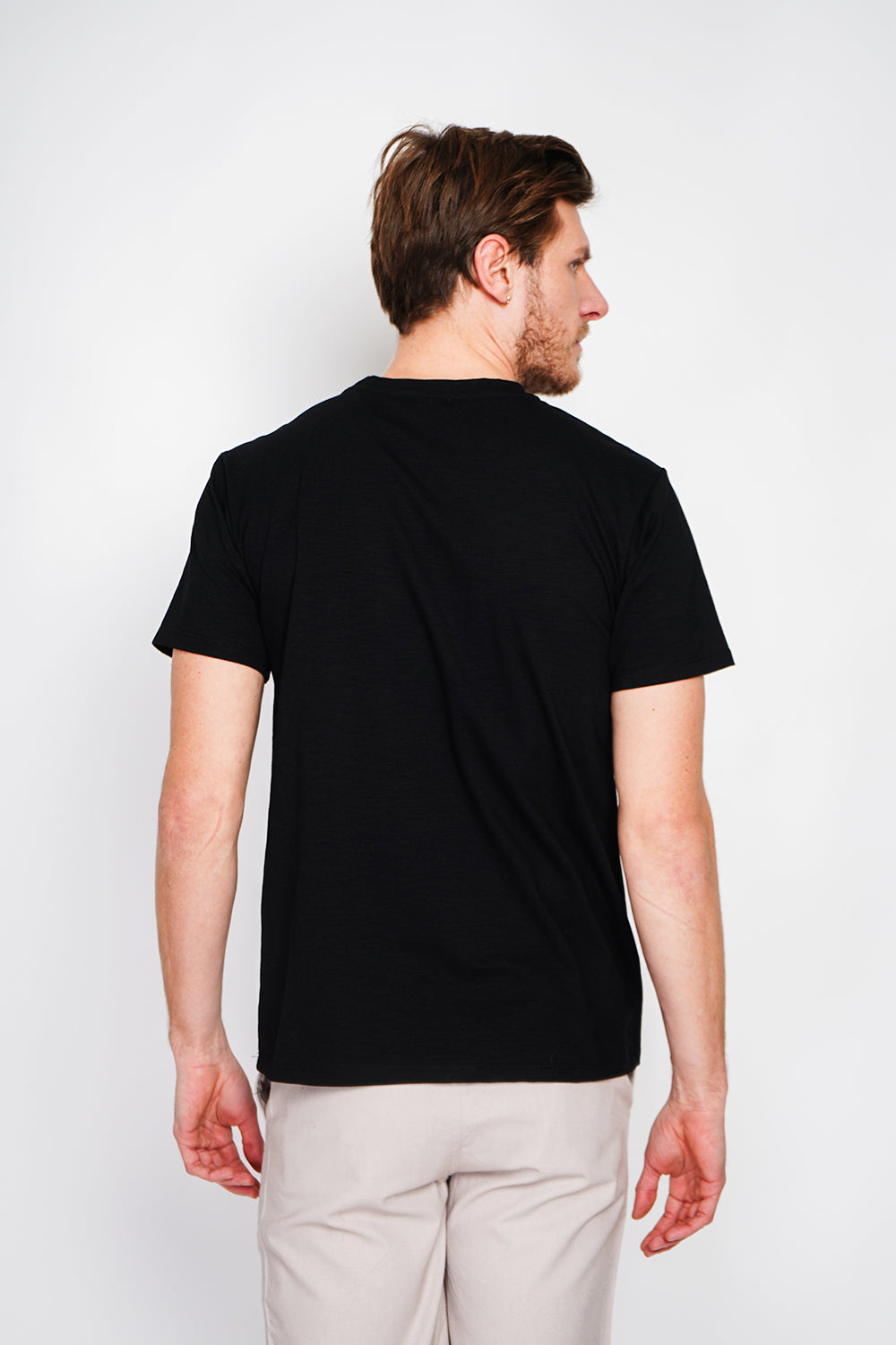 Round neck short sleeve t-shirt