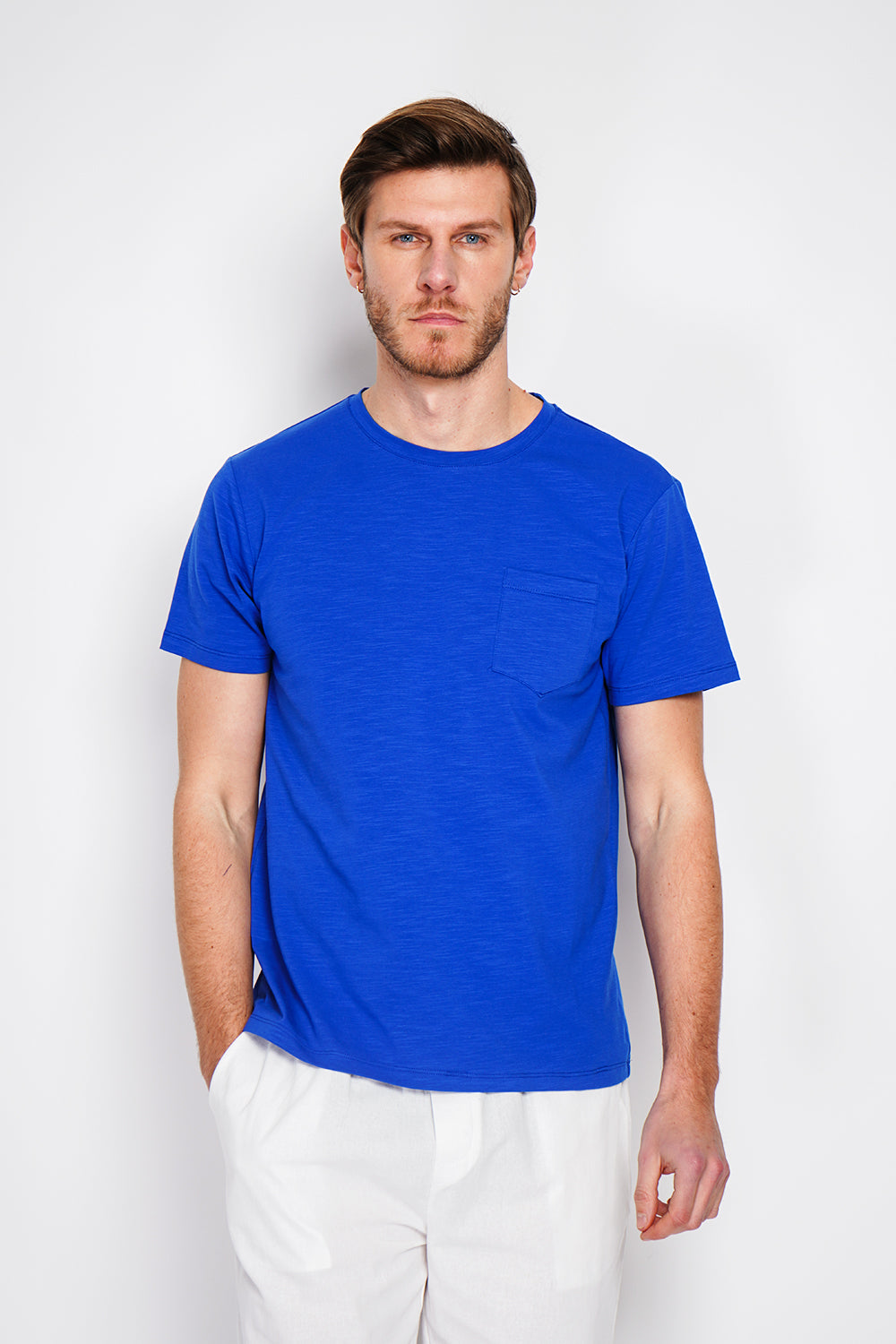 Round neck short sleeve t-shirt Patch pocket on the chest