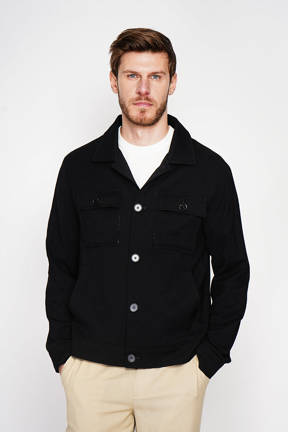 Chemise coupe droite col classique, poignets arrondis – Noir – Secret du Lin