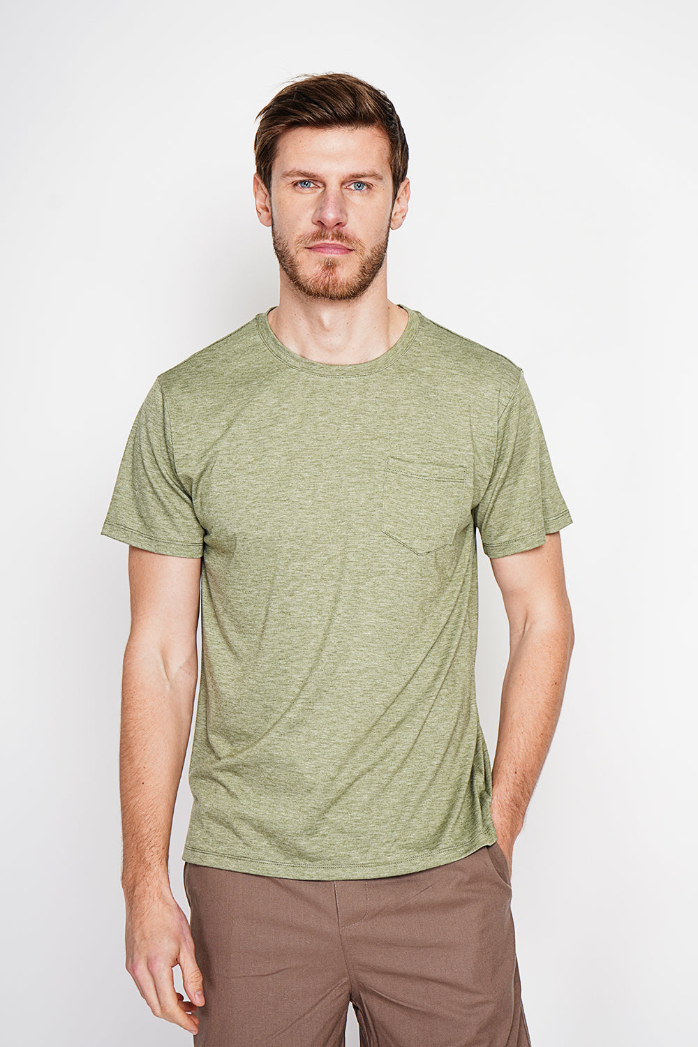 T-shirt col rond manches courtes, poche plaquée – Kaki – Secret du Lin