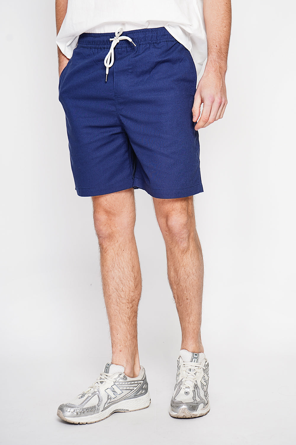 Bermuda shorts with elasticated waistband and drawstring, 2 side pockets on the front, 2 back pockets – Navy – Secret du Lin