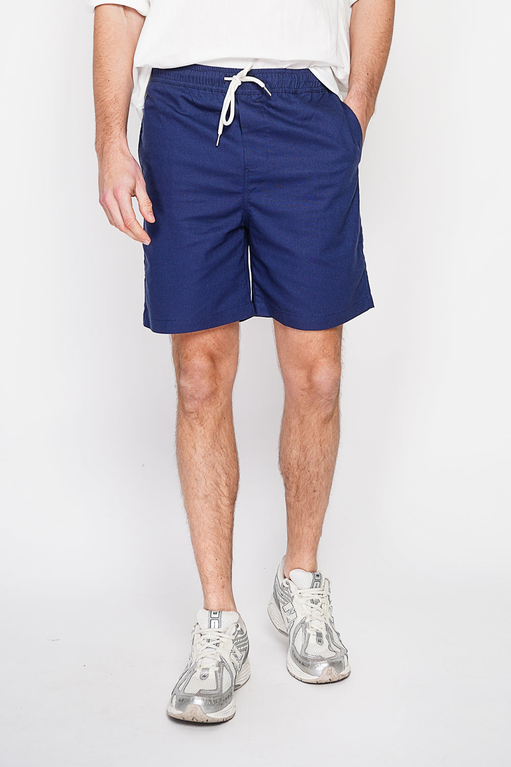 Bermuda shorts with elasticated waistband and drawstring, 2 side pockets on the front, 2 back pockets – Navy – Secret du Lin