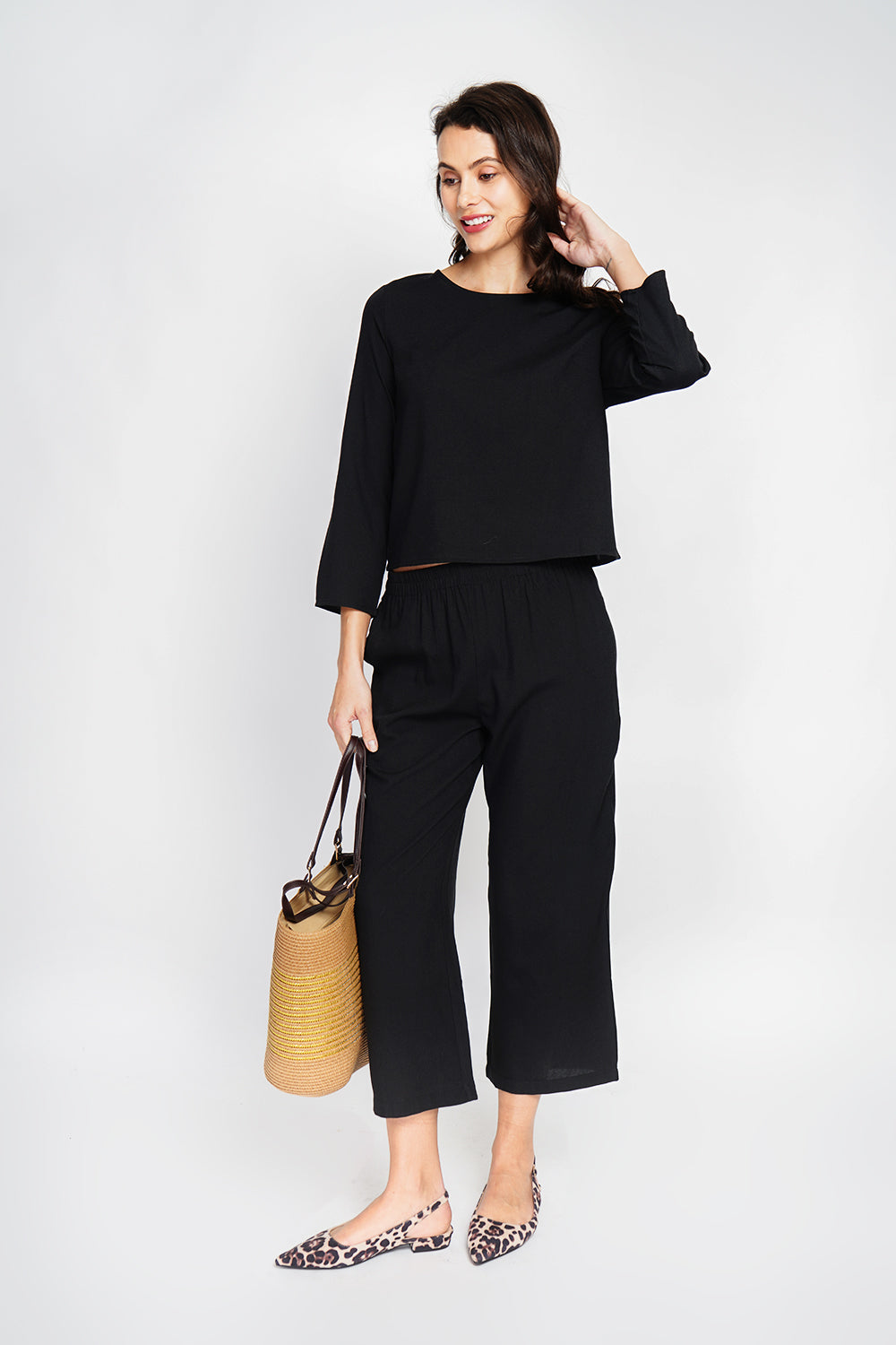 Round neck top with 3/4 sleeves and high waist wide leg pants set