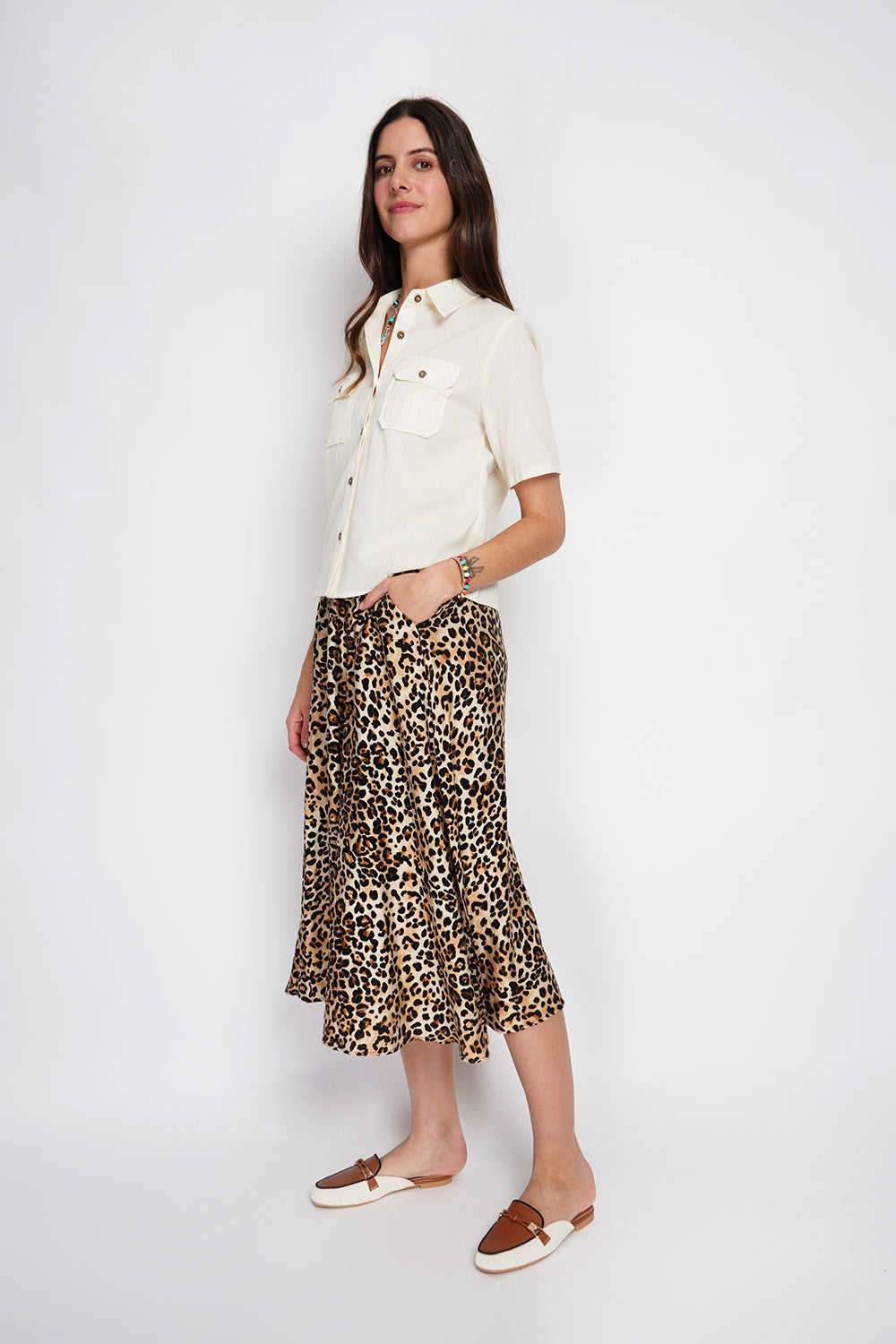 Trapeze shirt Buttoned front multi pockets with mid-length sleeve