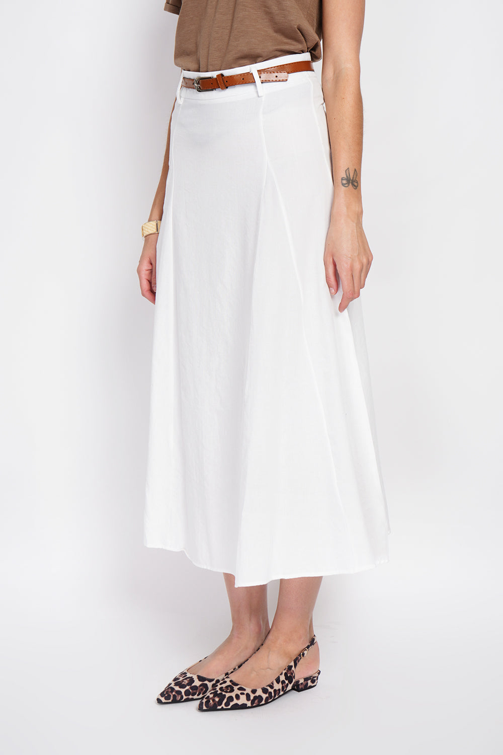 Long flared skirt with side pockets