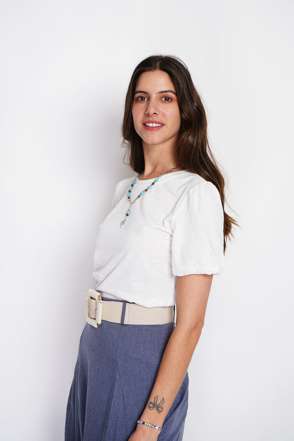 Short sleeve crew neck t-shirt with puffed sleeves