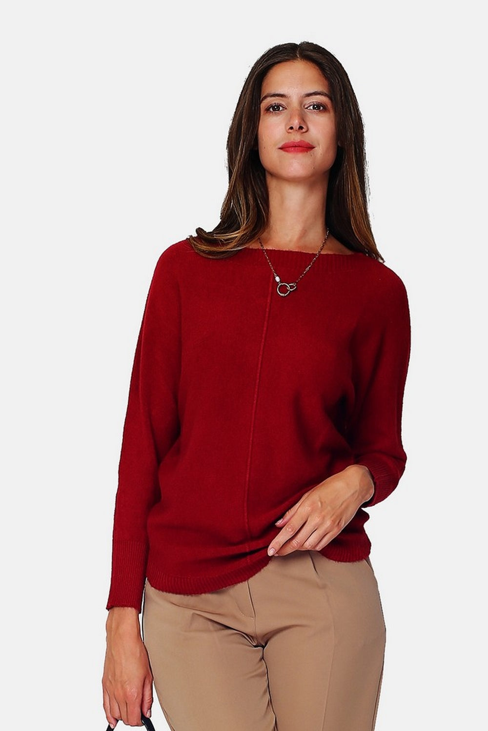 Nervous boat-neck sweater in front with batwing sleeves