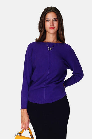 Nervous boat-neck sweater in front with batwing sleeves