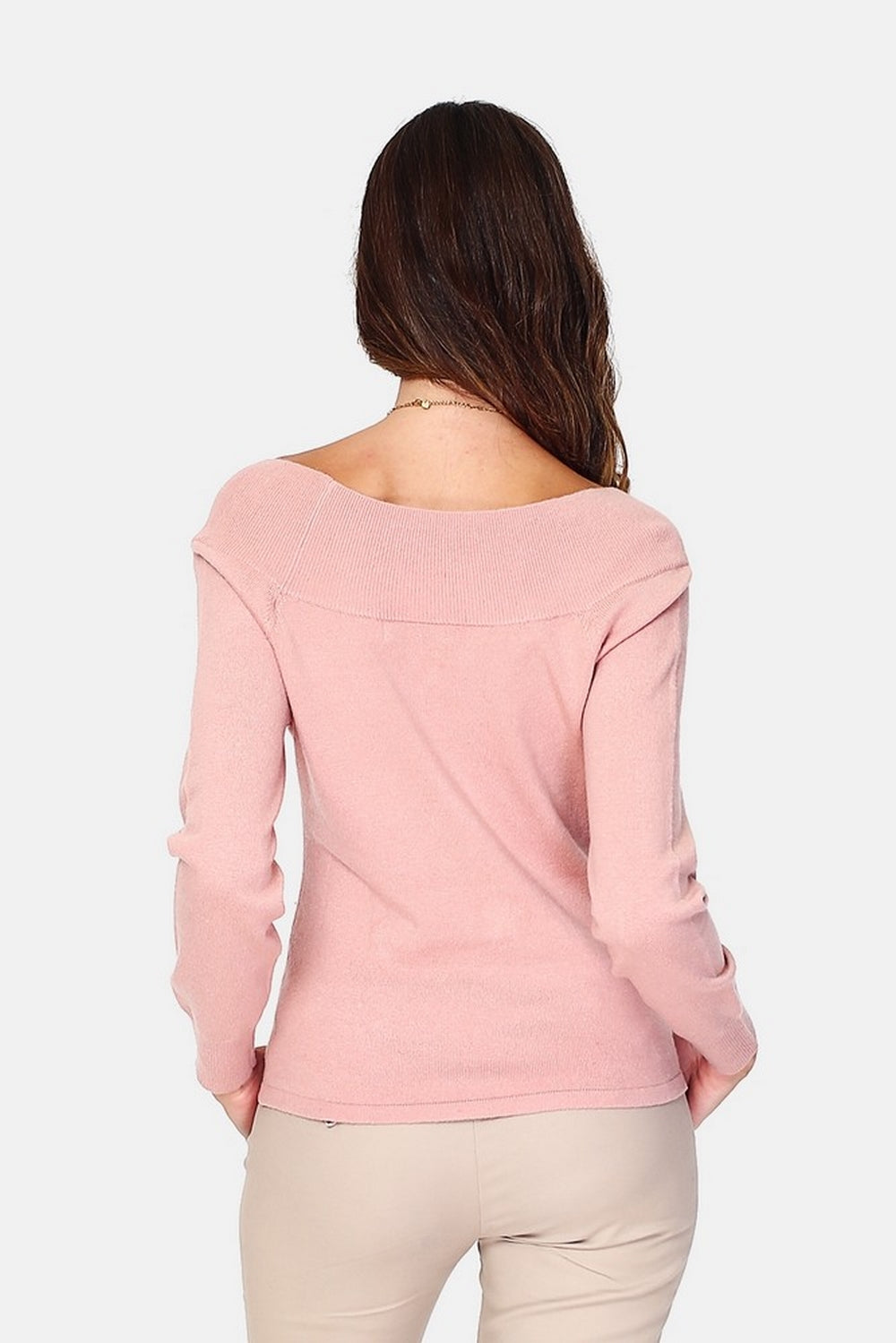 Large crossover v-neck sweater with long sleeves