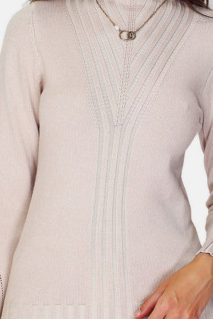 Pullover mit hohem Halsausschnitt, ausgefallenem Strick auf der Vorderseite und langen Ärmeln