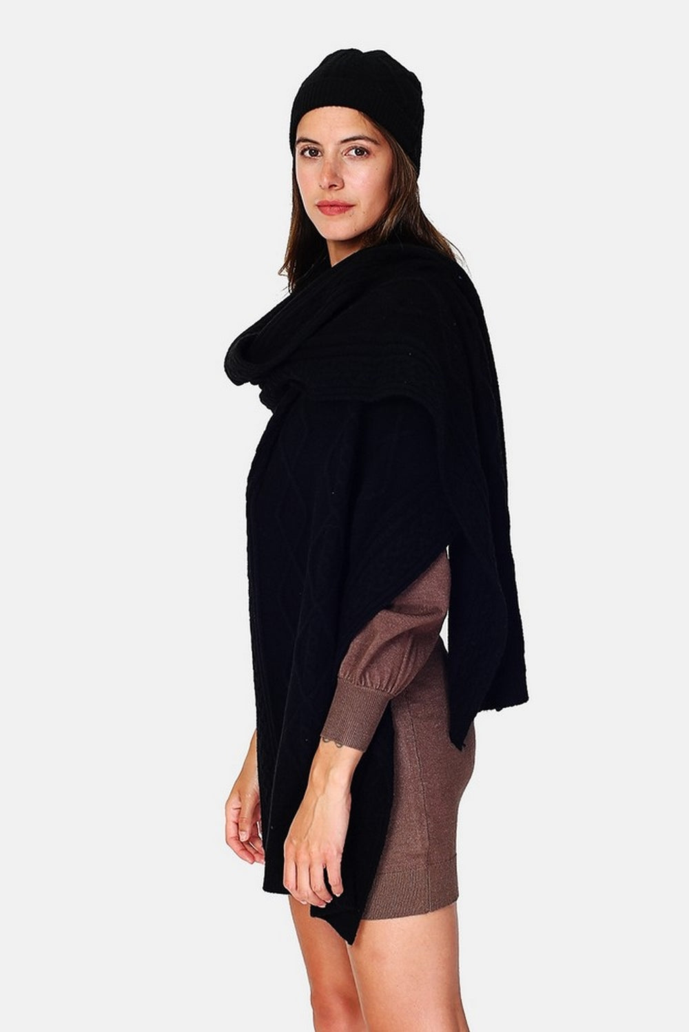 Cable-knit oversized scarf