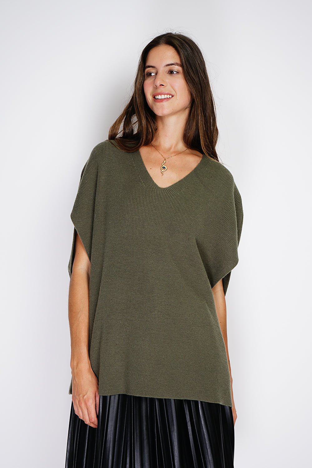 Fancy knit V-neck poncho sweater – Khaki – William de Faye