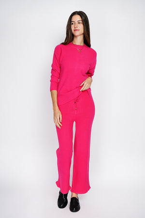 Round-neck sweater and high-waisted wide-leg pants set in 4 threads