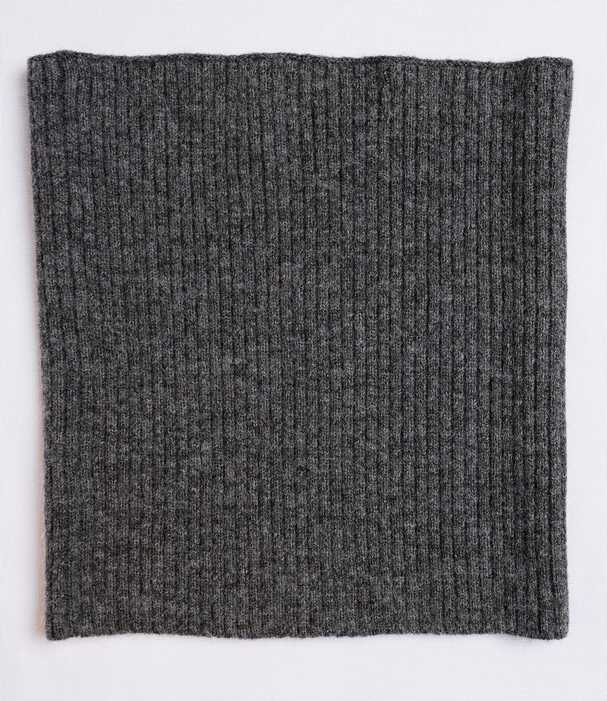 Ribbed neck warmer