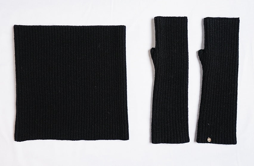 Tour de cou côtelé ajusté 12 fils – Noir – William de Faye