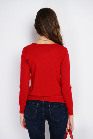 Classic round neck sweater knitted in 2 threads with long sleeves