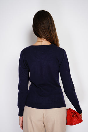 Classic V-neck cardigan knitted in 2 threads with long sleeves