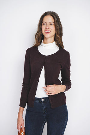 Classic V-neck cardigan knitted in 2 threads with long sleeves