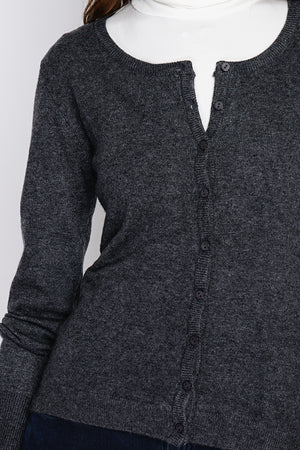 Classic V-neck cardigan knitted in 2 threads with long sleeves