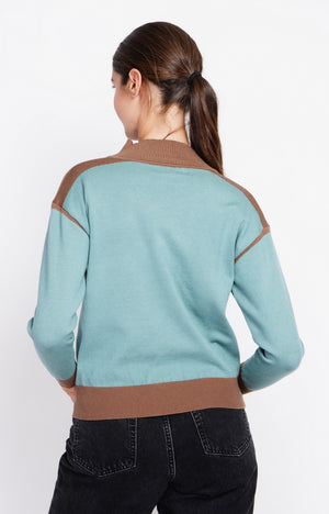 Fancy colored high neck sweater Oversized cut with long sleeves