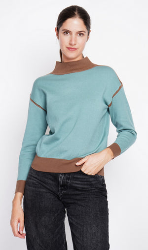 Fancy colored high neck sweater Oversized cut with long sleeves