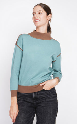 Fancy colored high neck sweater Oversized cut with long sleeves