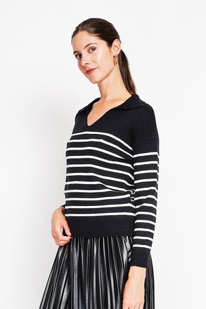 Sailor polo neck sweater Oversized cut with long sleeves