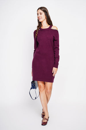 Turtleneck dress knit mesh hole at the shoulder with pearl