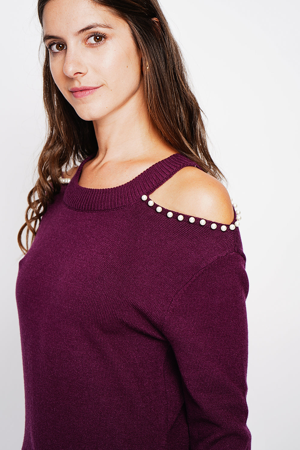 Turtleneck dress knit mesh hole at the shoulder with pearl