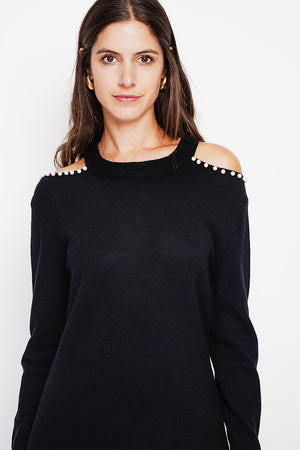Turtleneck dress knit mesh hole at the shoulder with pearl