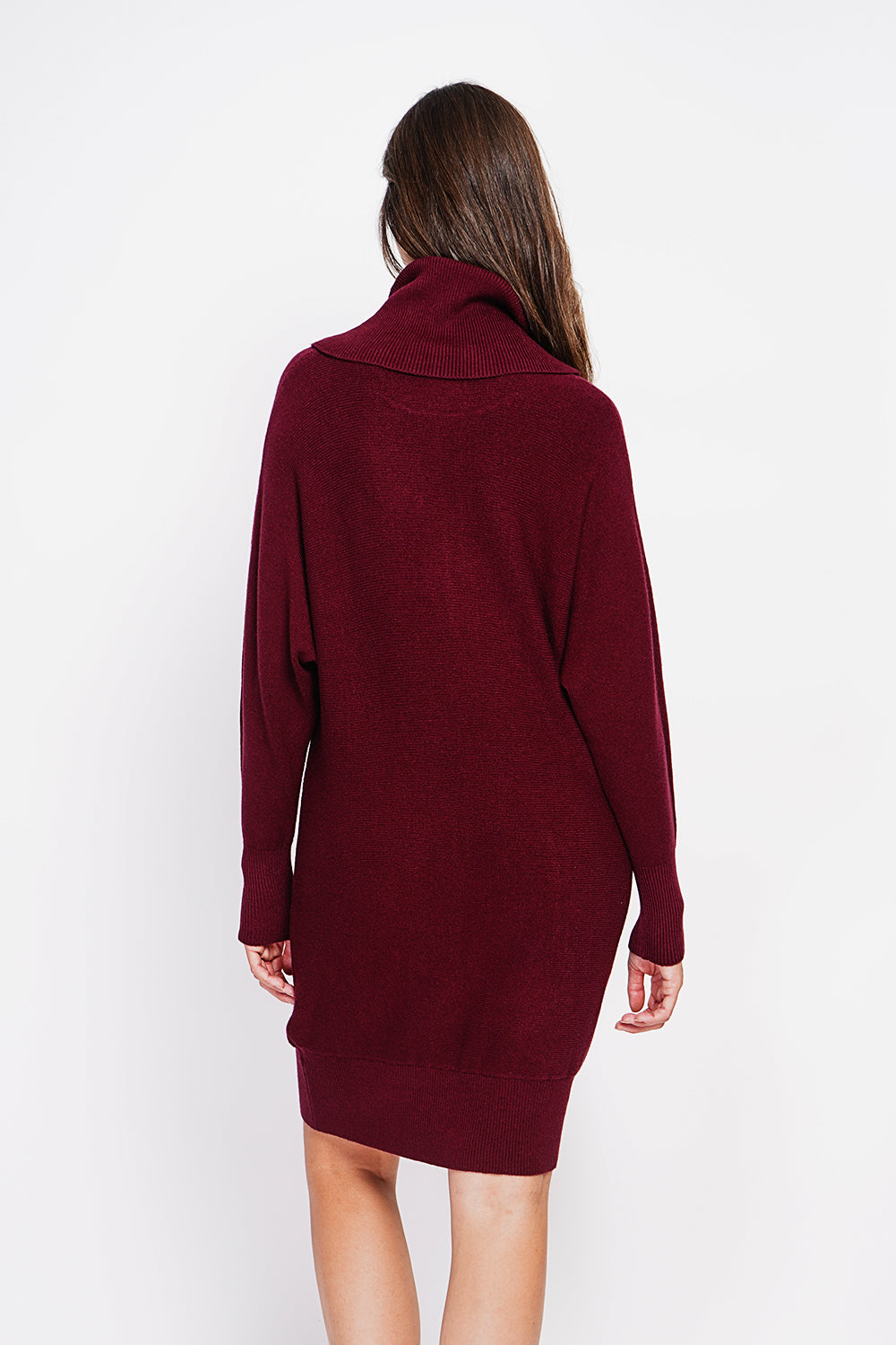 Oversized scoop neck dress with edgy front and batwing sleeves – Wine red – William de Faye