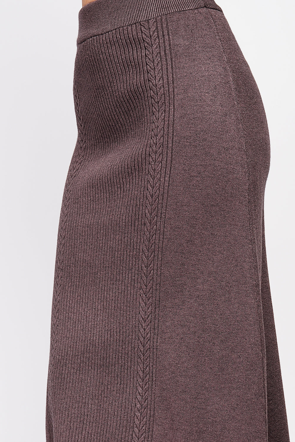 Long twisted skirt