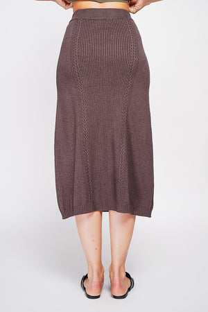 Long twisted skirt