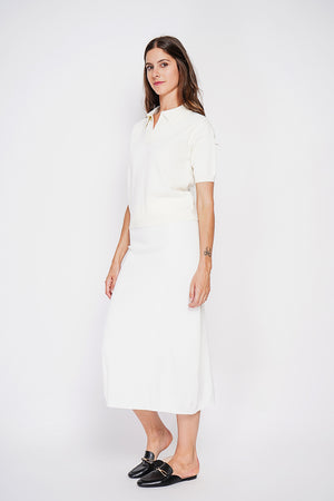 Long twisted skirt