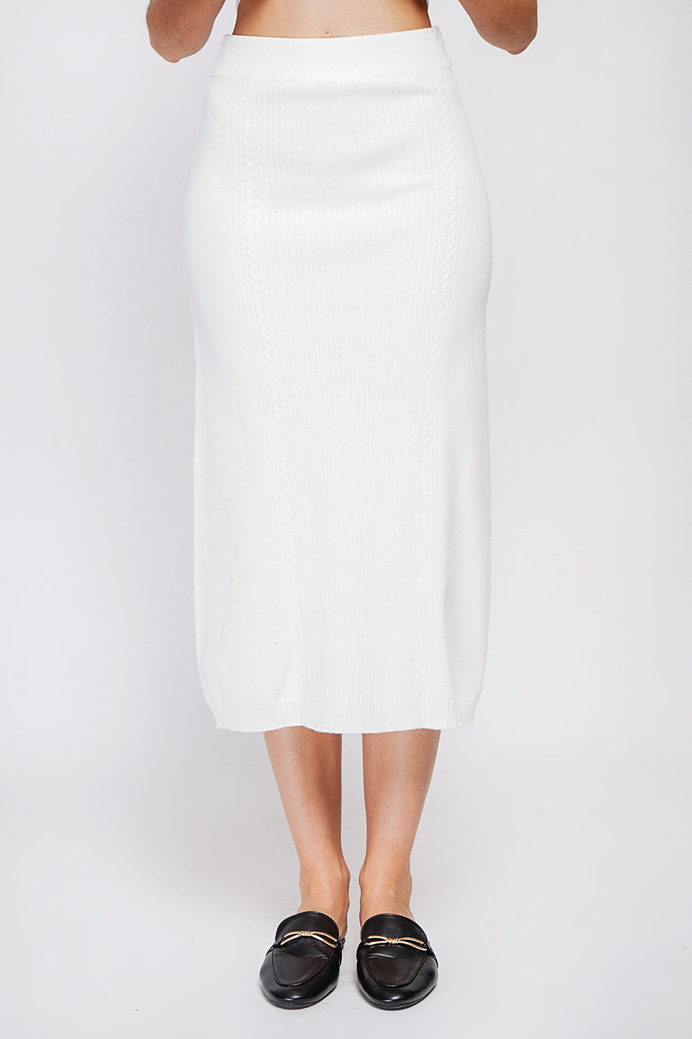 Long twisted skirt