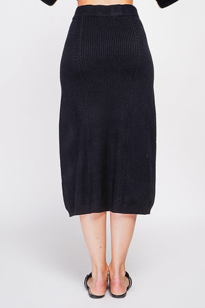 Long twisted skirt