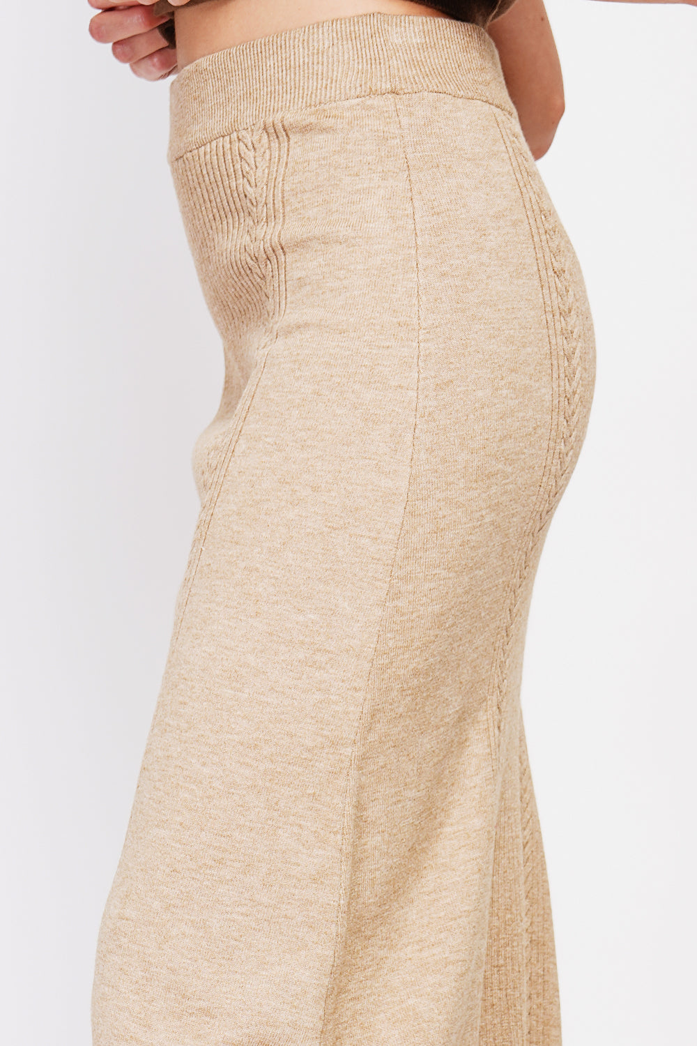Long twisted skirt