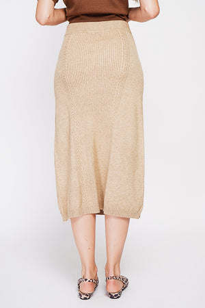 Long twisted skirt