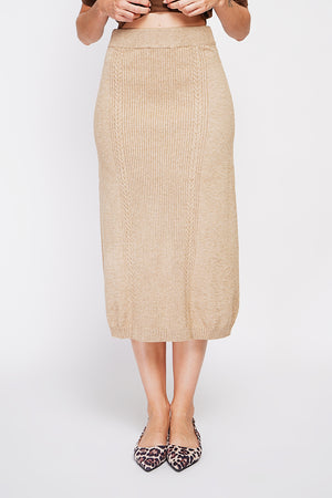 Long twisted skirt