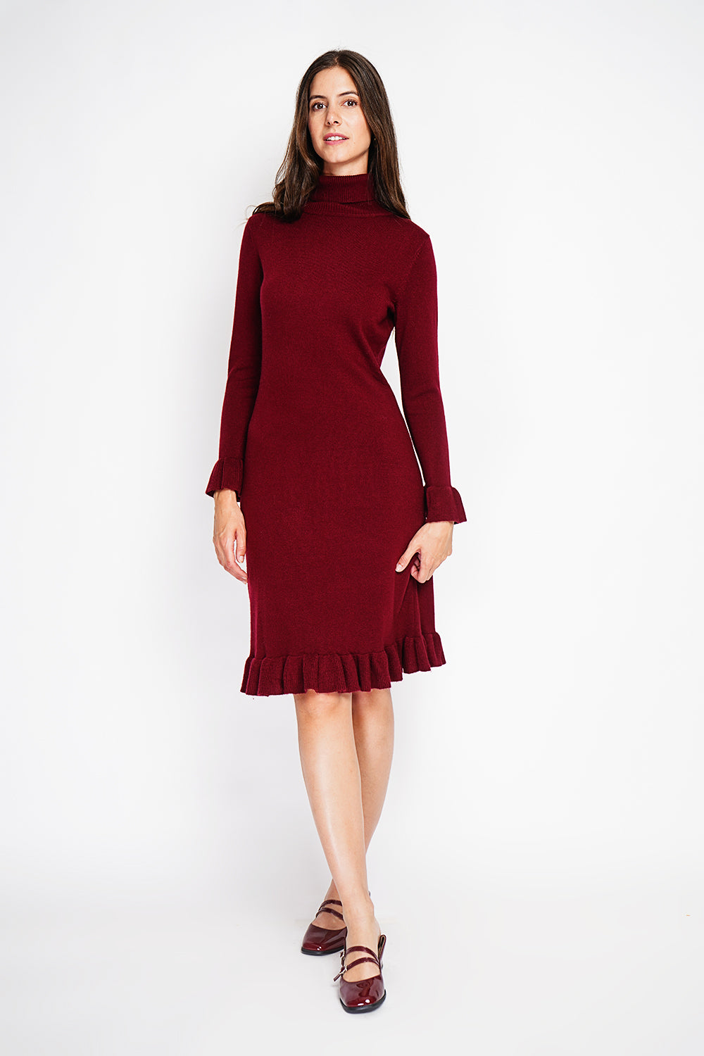 Dress with large low collar in foufou on long sleeves and bottom